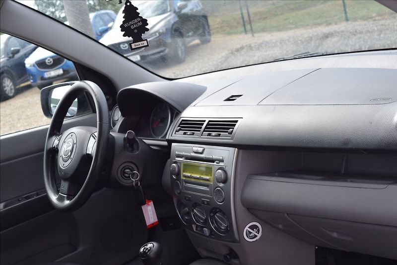 Mazda 2 1,4 D 50KW NOVÁ STK  AUTOMAT - fotka 37 z 41