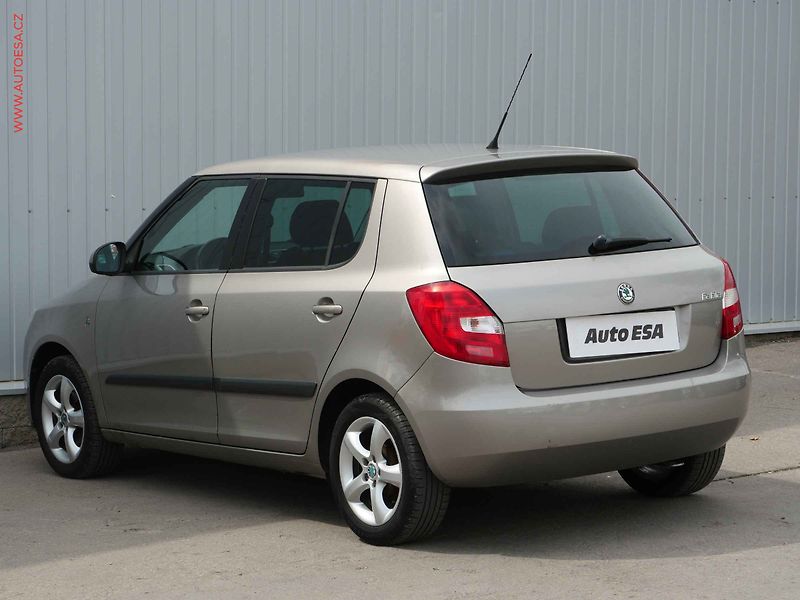 Škoda Fabia (2007) 1.2 HTP, 1.maj,ČR - fotka 6 z 14
