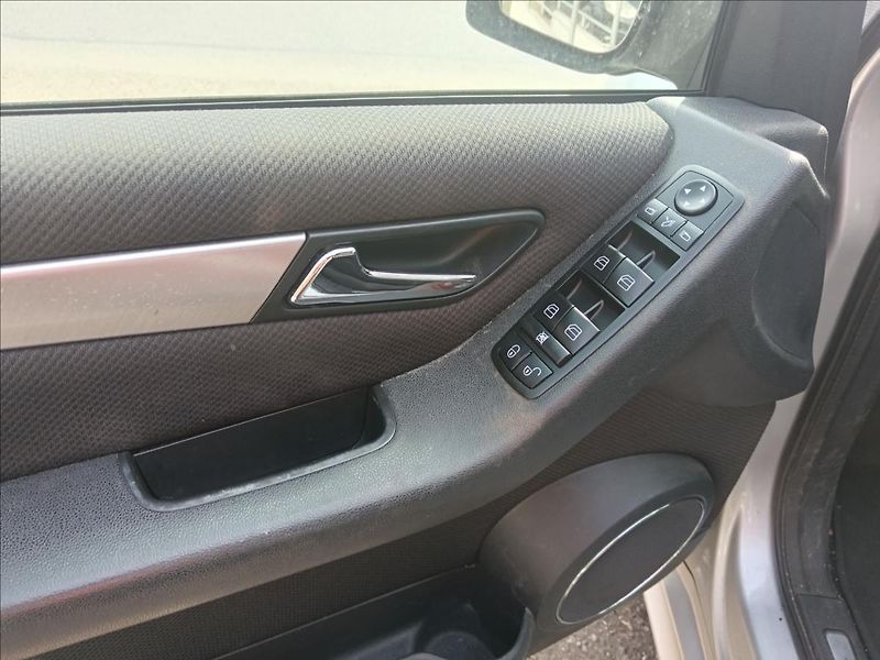 Mercedes-Benz Třídy B 2,0 CDi Automat - fotka 19 z 22