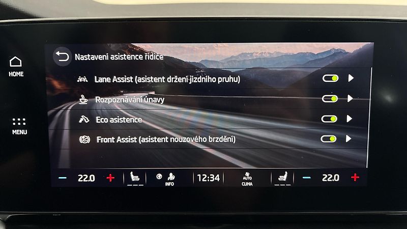 Škoda Octavia 1.5 TSI Style Combi - fotka 23 z 26