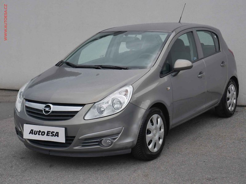 Opel Corsa (2011) 1.2i, 1.maj,ČR, servis.kniha - fotka 3 z 13
