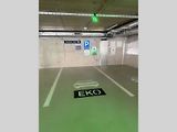 Přes šest set stání mají řidiči od úterý k dispozici v novém parkovacím domě a jeho blízkém okolí mezi brněnskými ulicemi Veveří, Bulínova a Šumavská.