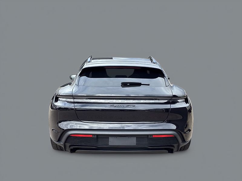 Porsche Taycan GTS Sport Turismo HuD Pano 360 - fotka 5 z 20