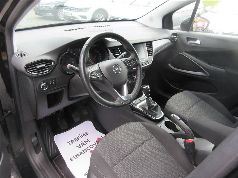 Opel Crossland 1,2 Turbo - fotka 6 z 16