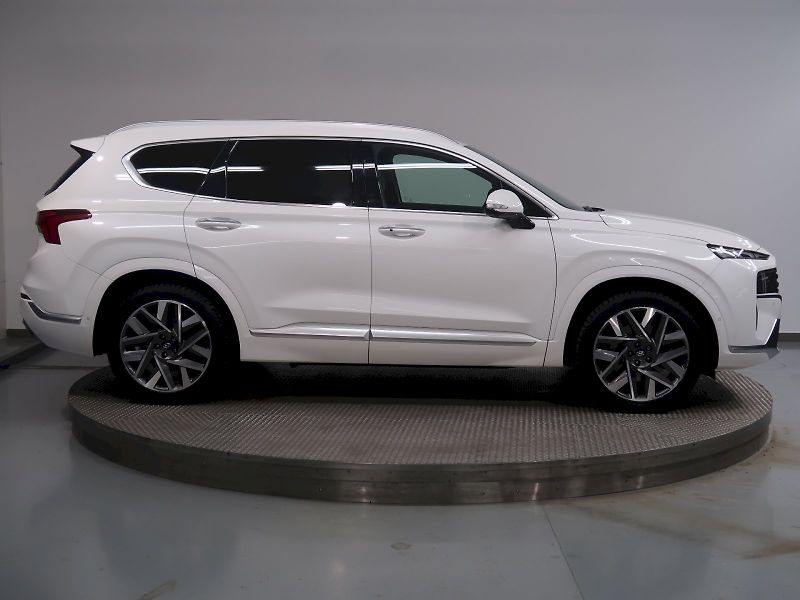 Hyundai Santa Fe (2021) LUXURY 2.2CRDi 4x4 DCT - fotka 8 z 39