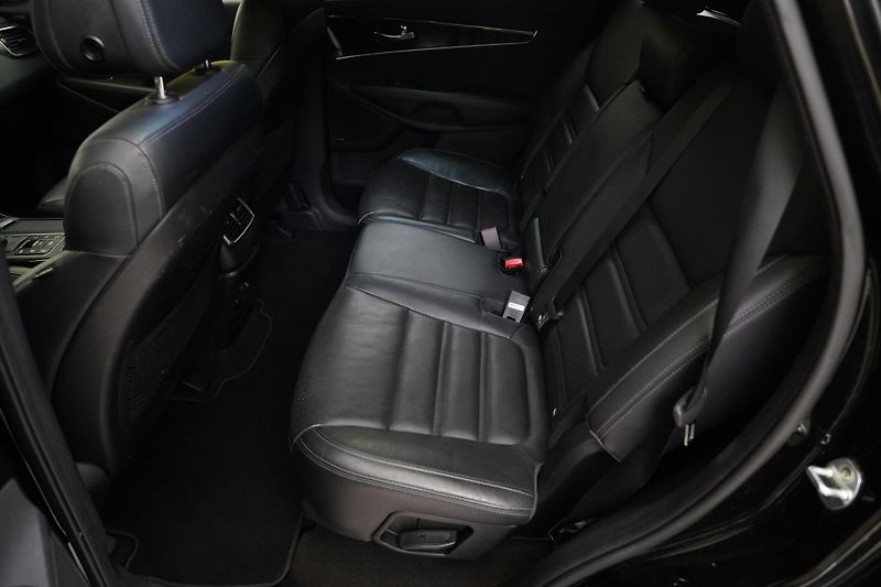 Kia Sorento - fotka 27 z 29