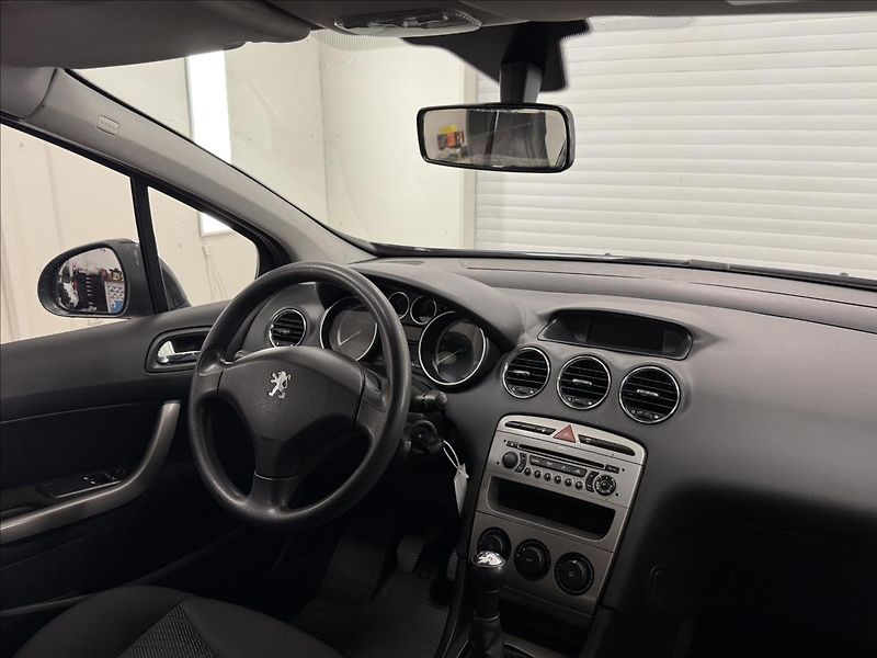 Peugeot 308 1,4 16V VTi 95 HP Comfort Pack - fotka 7 z 24