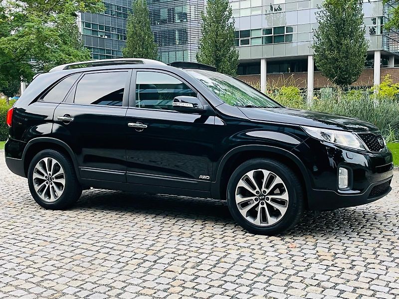 Kia Sorento 2.2D 4x4 AUT PANORAMA VÝHŘEV  - fotka 8 z 51