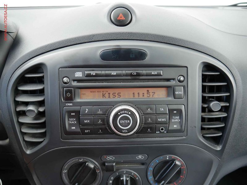 Nissan Juke (2015) 1.6i, ČR, Klima - fotka 14 z 16