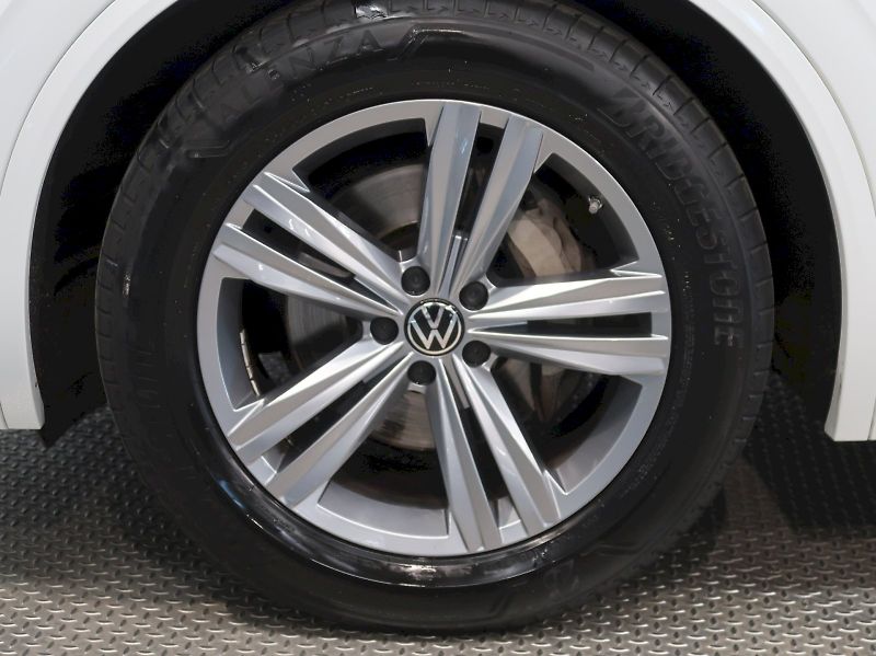 Volkswagen Touareg (2021) R-LINE 3.0TDI 170KW 4x4  TAŽNÉ - fotka 12 z 44