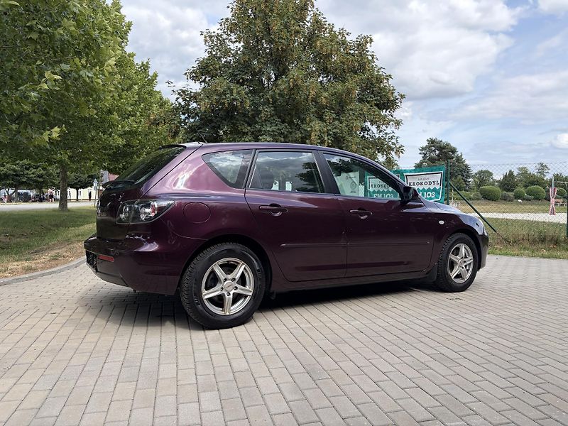 Mazda 3 1.6 Sport Active - fotka 10 z 29