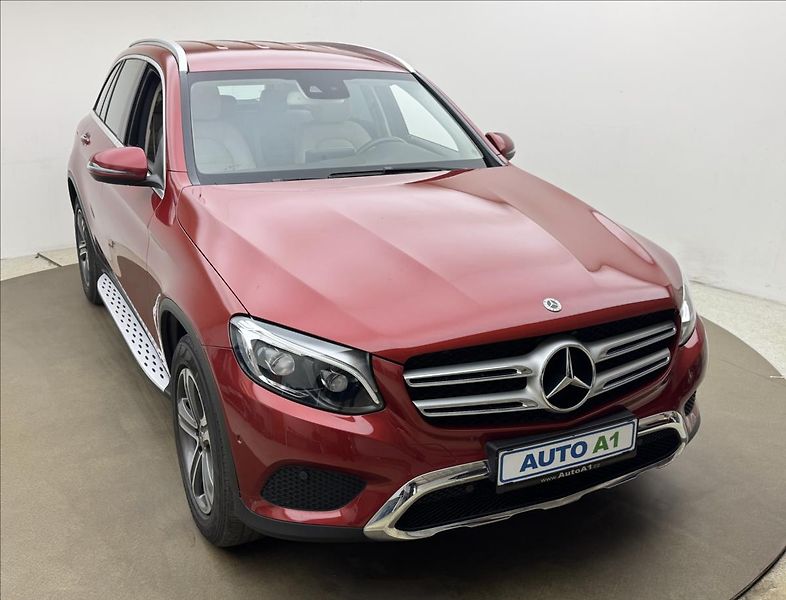 Mercedes-Benz GLC 2,0 DPH 4X4 LED KŮŽE 2XKOLA CZ - fotka 3 z 43