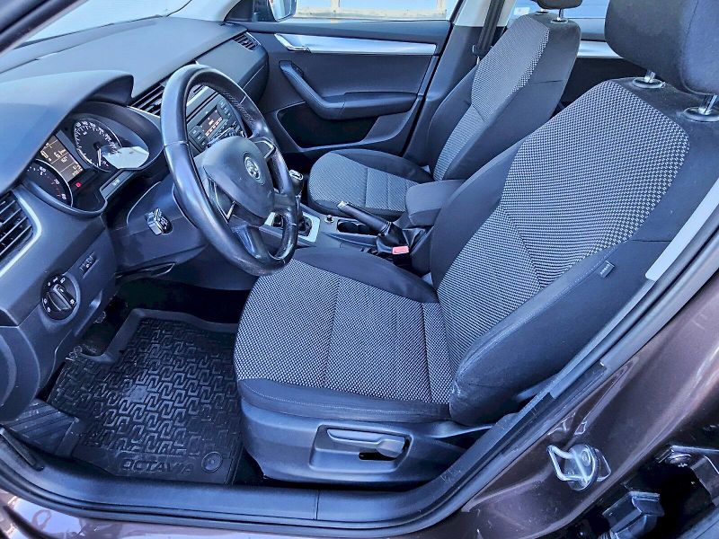 Škoda Octavia (2013) Ambition 1,2TSI - fotka 14 z 22