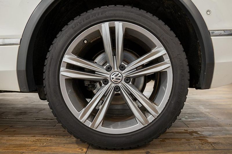 Volkswagen Tiguan Allspace (2019) 2.0 TSI 162 kW 4Motion R-Line - fotka 30 z 30