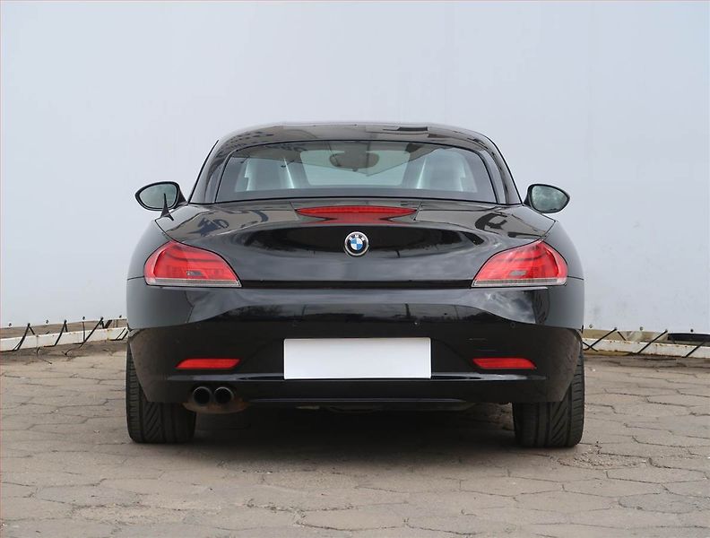 BMW Z4 (2013) sDrive20i, Kůže, Bi-Xenony - fotka 21 z 24