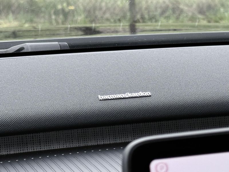 Volvo EX30 P8 CC AWD ULTRA / + sada pneu  - fotka 46 z 52