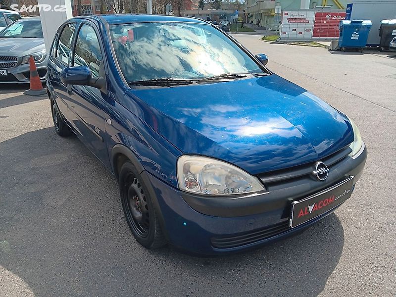 Opel Corsa 1.2 - fotka 3 z 23