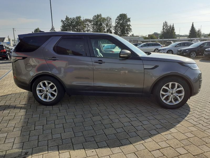Land Rover Discovery (2019) 3.0 TD 6V 4x4 7MÍST . - fotka 3 z 33