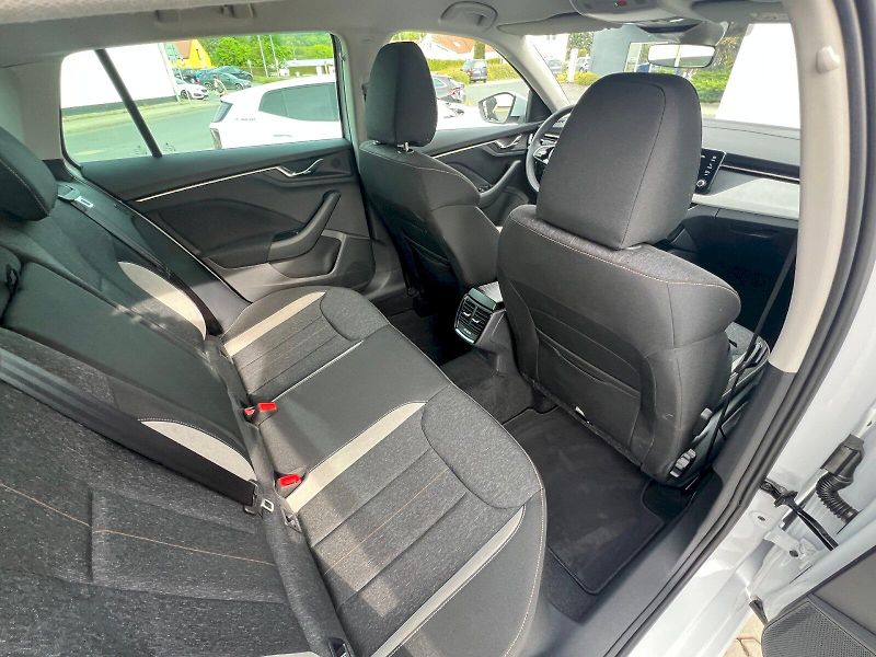 Škoda Scala (2025) Top Selection 1.0 TSI 85 kW 7° - fotka 17 z 32