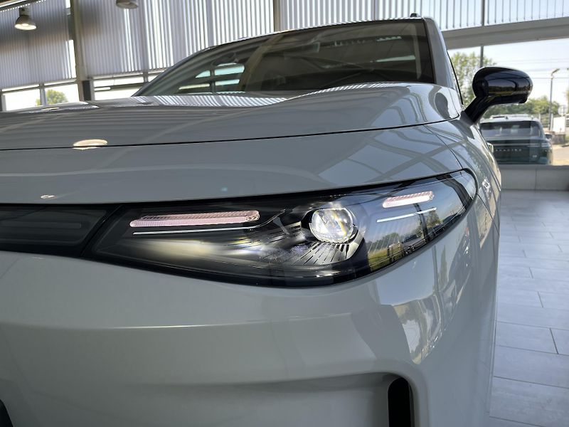 Leapmotor C10 REEV (2025) Design Hybrid EV - fotka 17 z 17