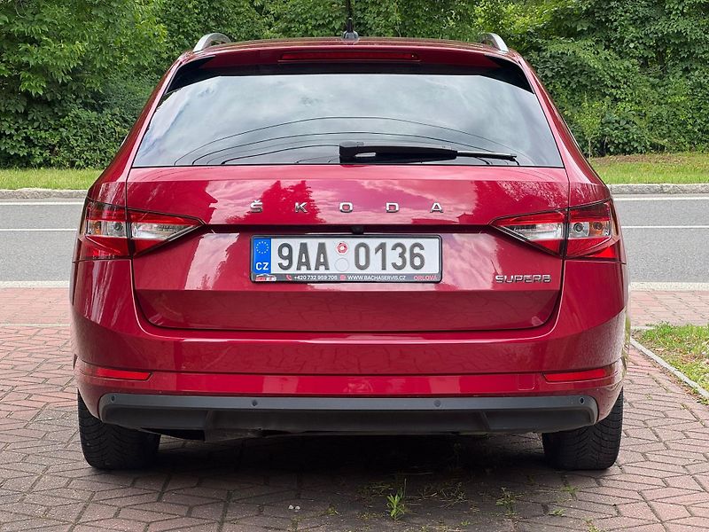 Škoda Superb 2.0TDi F.LED, KAMERA, EL.TAŽNÉ - fotka 5 z 26