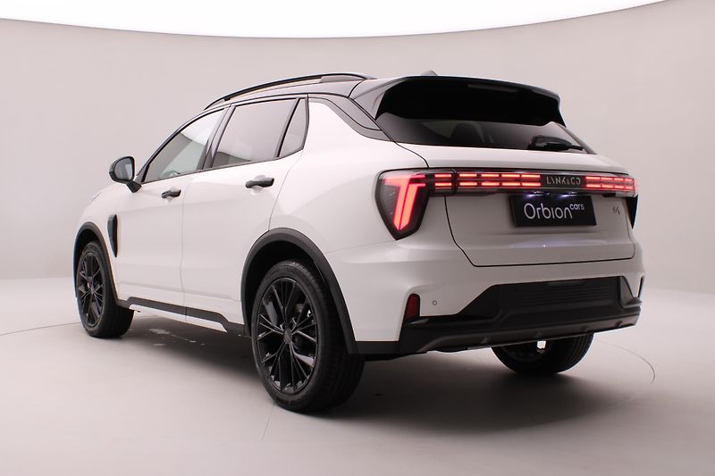 Lynk & Co 01 (2025) MORE PHEV AUT CZ 1.maj - fotka 11 z 61