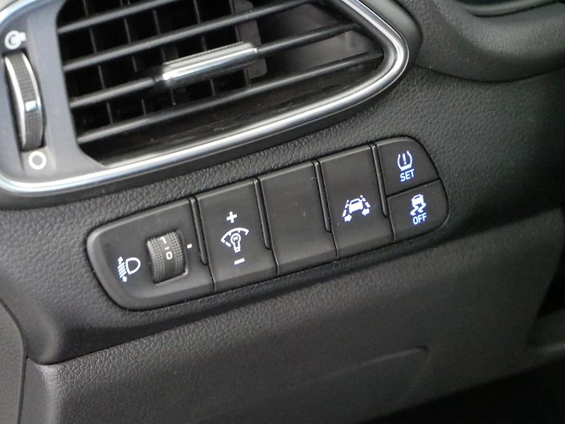 Hyundai i30 - fotka 13 z 25
