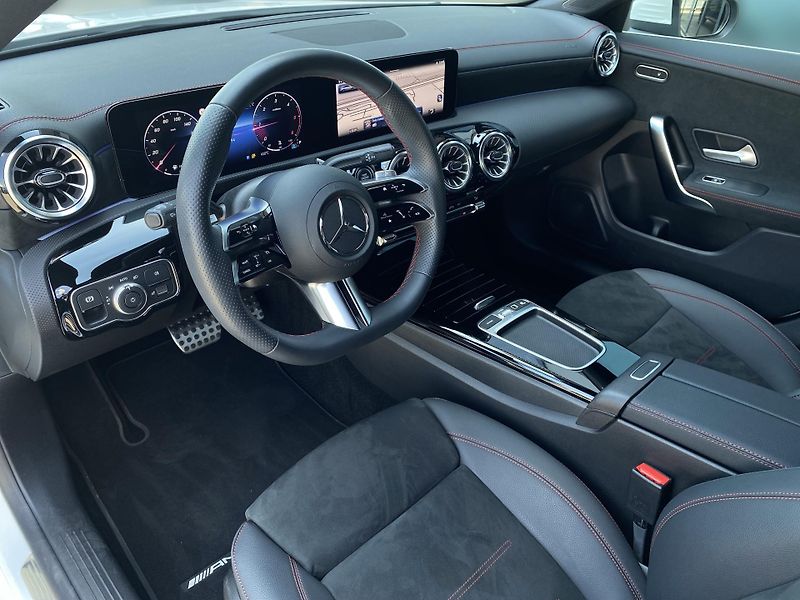 Mercedes-Benz CLA 180 d Shooting Brake - fotka 9 z 28