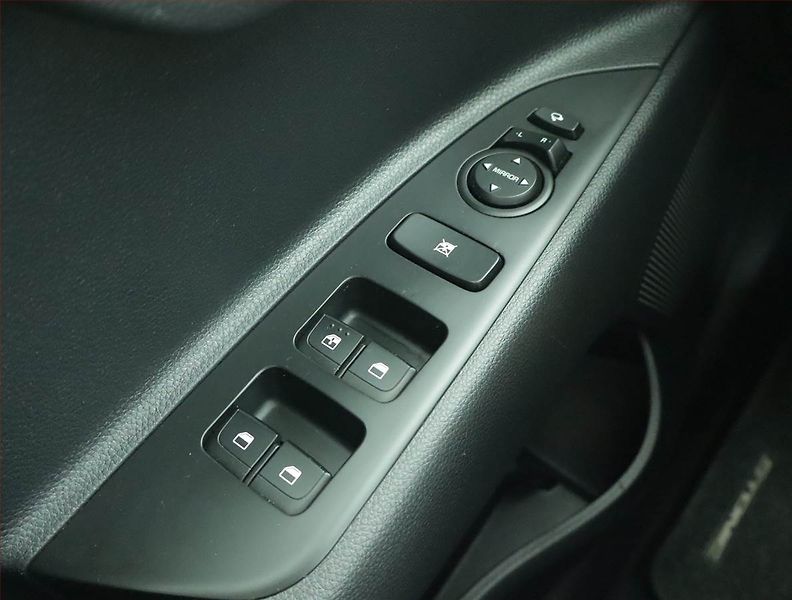 Kia Stonic (2023) Exclusive 1.0 T-GDI, EXCLUSIVE - fotka 16 z 16