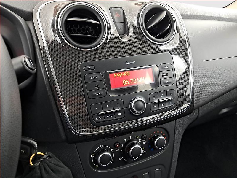 Dacia Logan (2020) 1.0 SCe, ČR,1.maj - fotka 12 z 14