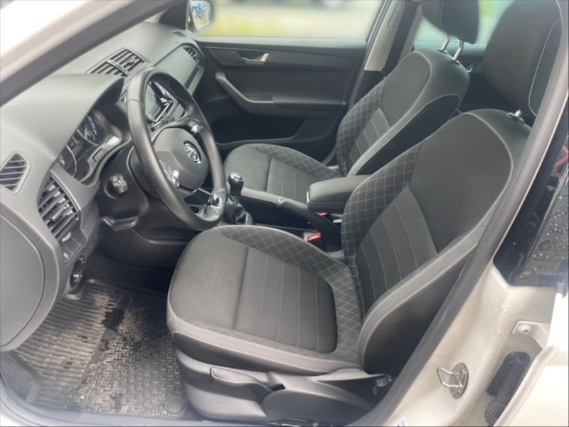 Škoda Fabia 1,0 TSI 70 Ambition - fotka 7 z 11