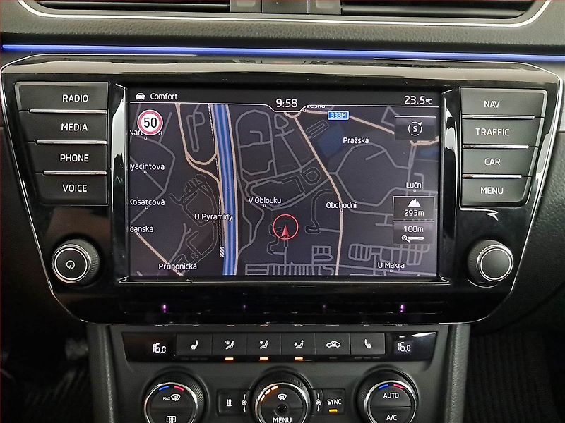 Škoda Superb (2016) Style Plus 2.0 TDI 4x4, 4X4 - fotka 13 z 25