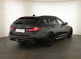 BMW Řada 5 (2023) 530d xDrive - náhled 4