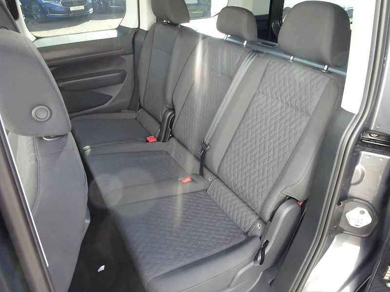 Volkswagen Caddy (2026) Life 2,0 TDI 4MOT - fotka 7 z 23