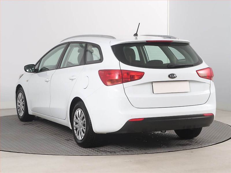 Kia Ceed (2016) 1.6 CRDi - fotka 4 z 15