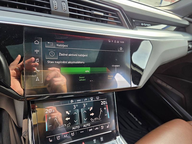 Audi e-tron (2021) Quattro 300kW Advanced - fotka 30 z 48