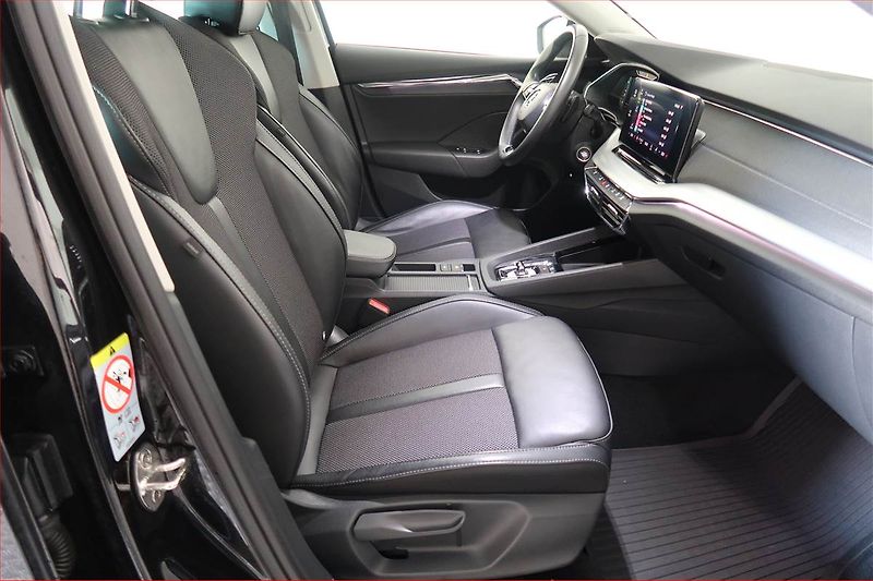 Škoda Octavia (2023) 2.0 TDI - fotka 9 z 19