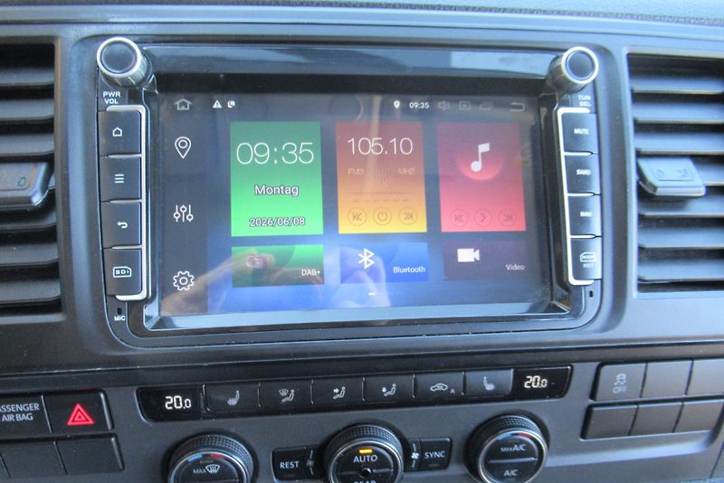 Volkswagen Multivan 2.0 TDI DSG 4MOTION AUT. KLIMA - fotka 13 z 24