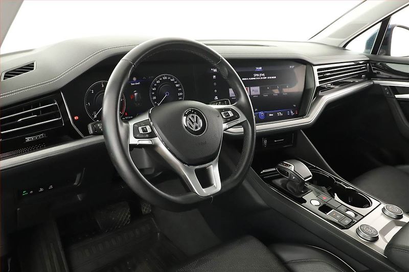 Volkswagen Touareg (2018) 3.0 TDI - fotka 26 z 30