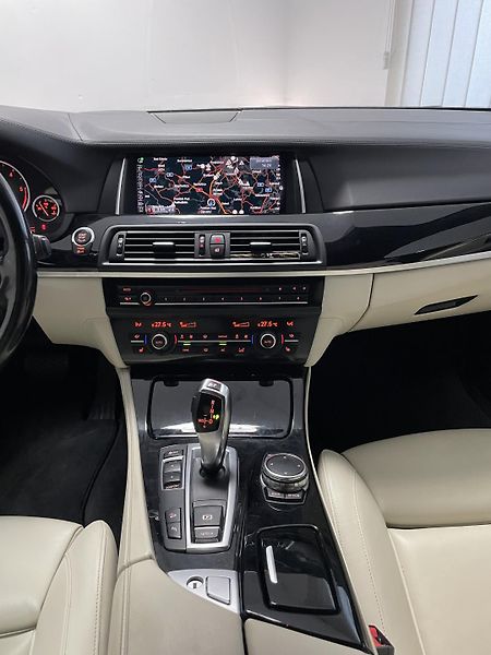 BMW Řada 5 530 XD M-Paket ČR SERVIS DPH - fotka 22 z 25