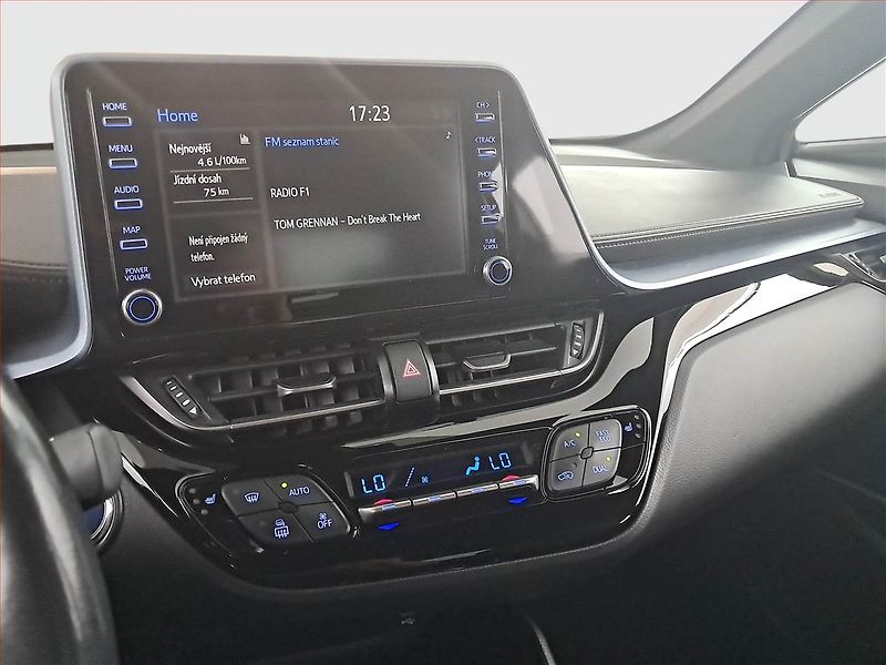 Toyota C-HR (2022) 1.8 Hybrid - fotka 12 z 21