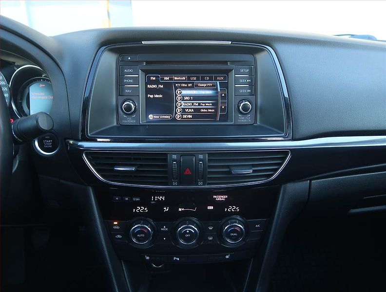 Mazda 6 (2013) 2.0 Skyactiv-G, Navi, Tempomat - fotka 12 z 20
