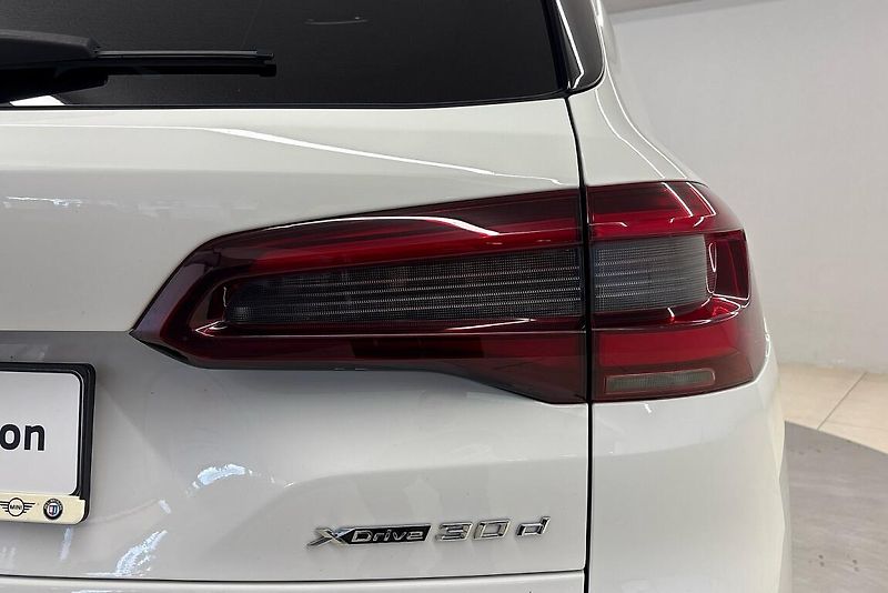 BMW X5 xDrive30d - fotka 6 z 14