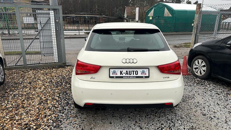 Audi A1 (2011) 1.4TFSi 90kW*Pano*Alu*PDC* - fotka 5 z 24