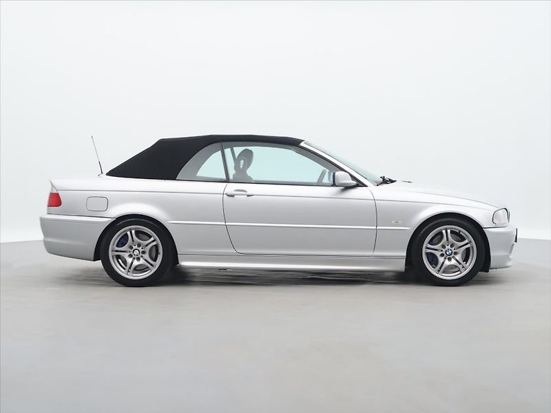 BMW Řada 3 3.0 330i 170kW Mpaket BiXenon - fotka 6 z 28