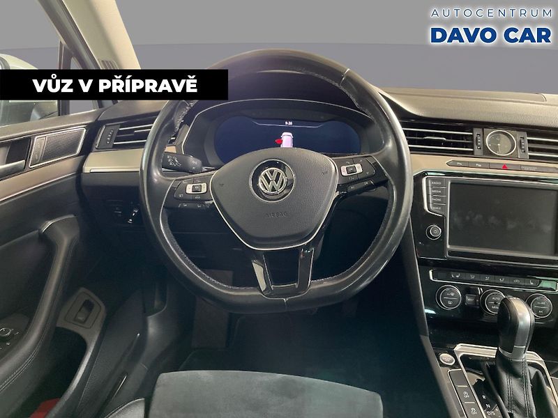 Volkswagen Passat 2,0 TDI 140 kW DSG Highline Va - fotka 3 z 12