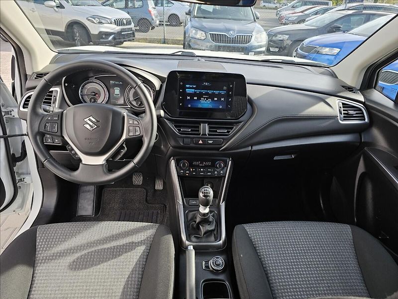 Suzuki SX4 S-Cross 1,4 T BoosterJet AllGrip 4x4 - fotka 24 z 45