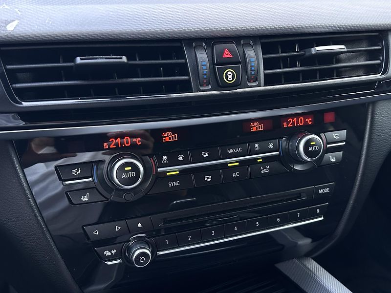 BMW X5 xDrive30d M-Sport - fotka 20 z 24