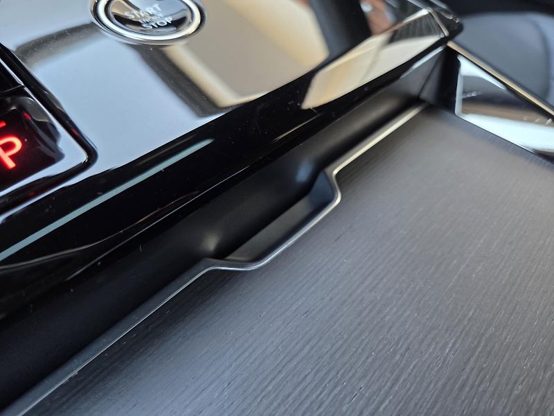Land Rover Range Rover Sport P460e D-SE HUD PANO R22 TZ - fotka 61 z 71