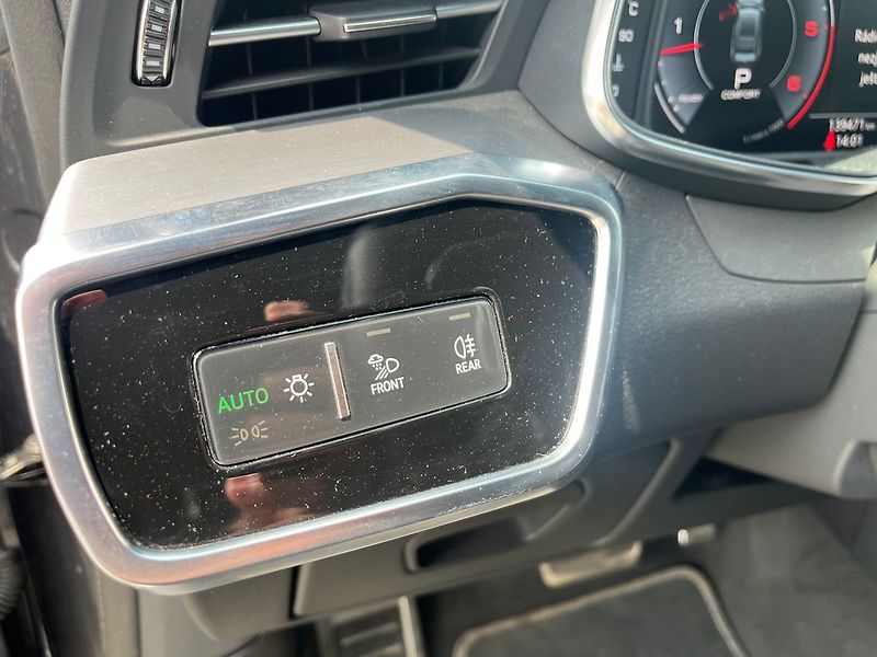 Audi A7 3.0 TDI/210kW HEV S-Line DSG - fotka 17 z 32